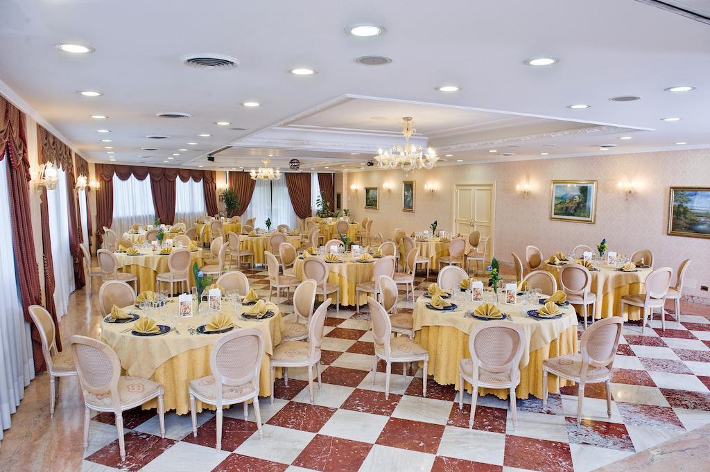 Hotel Principe Pomezia Esterno foto