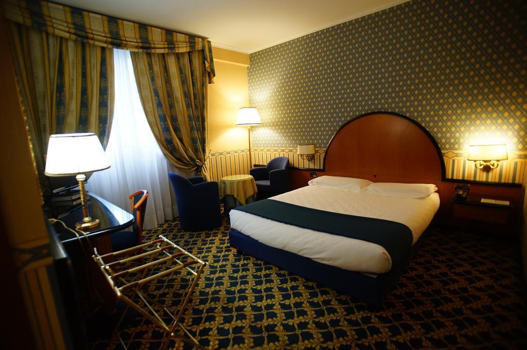 Hotel Principe Pomezia Esterno foto