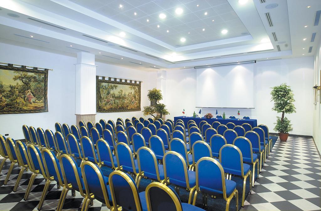 Hotel Principe Pomezia Esterno foto