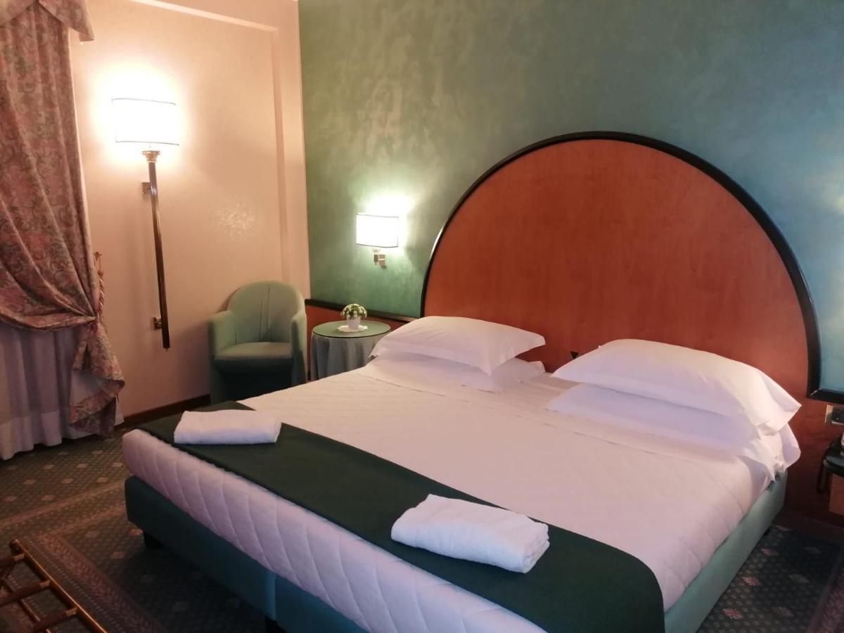 Hotel Principe Pomezia Esterno foto